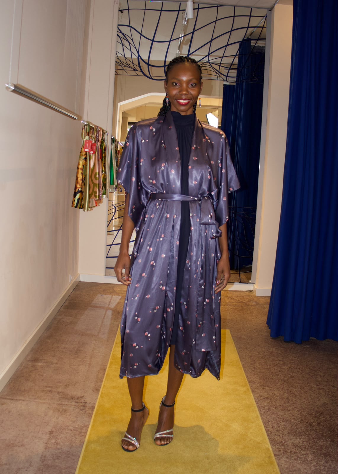 VICTORIA BLOOM KIMONO