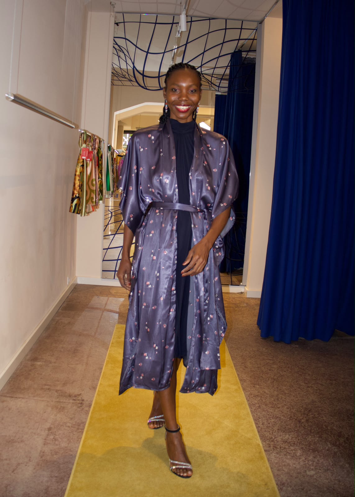 VICTORIA BLOOM KIMONO
